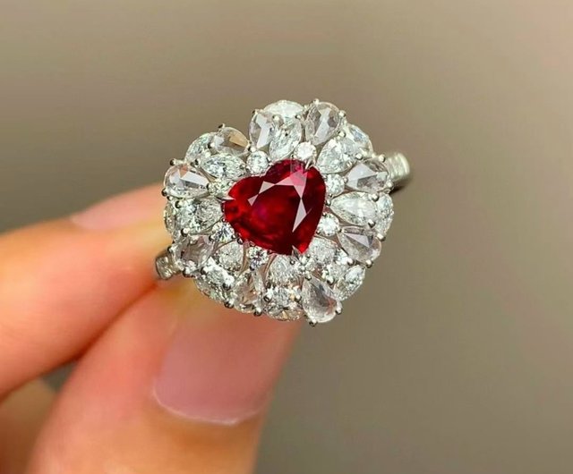 ピンクダイヤモンド 同様人気 非加熱 ピジョンブラットルビー リング