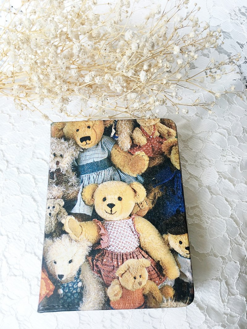 Handmade Gifts "Multifunctional passport bag" cute bear / travel abroad to exchange Valentine's Day gift New Year - ที่เก็บพาสปอร์ต - หนังแท้ 