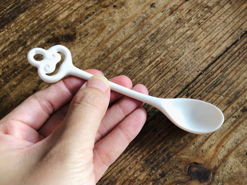 陶瓷如意紋 攪拌勺 咖啡匙 家用陶瓷湯匙 - 刀叉/湯匙/餐具組 - 瓷 白色