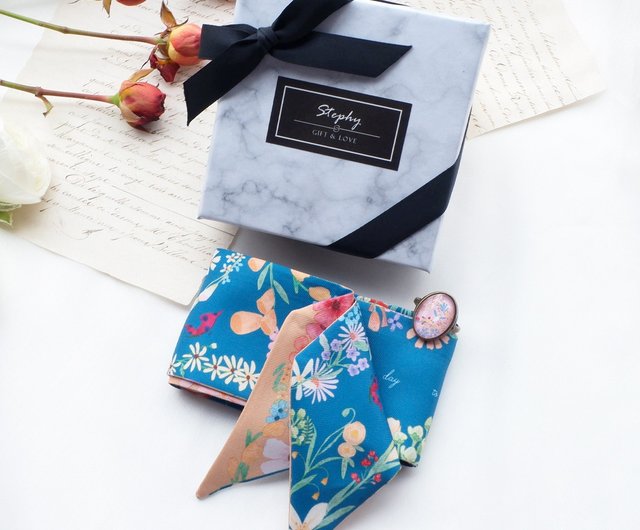 【華やかさプラス】HERMES Knot Bloom 花柄 シルク カチューシャ Knot Bloom headband | Hermès USA