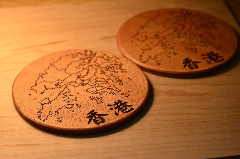 Handmade wooden coaster with custom pattern red walnut waterproof coating - Coasters - Wood 