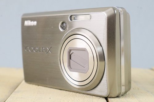 完動品】 Nikon coolpix S600 コンパクトデジタルカメラ S