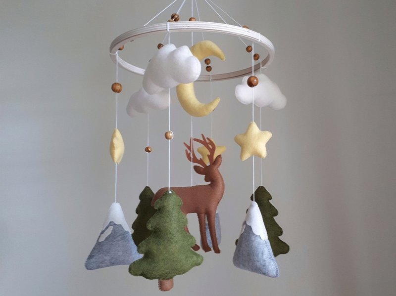 Baby mobile woodland nursery, forest deer crib mobile scandinavian nursery decor - 寶寶/兒童玩具/玩偶 - 環保材質 綠色