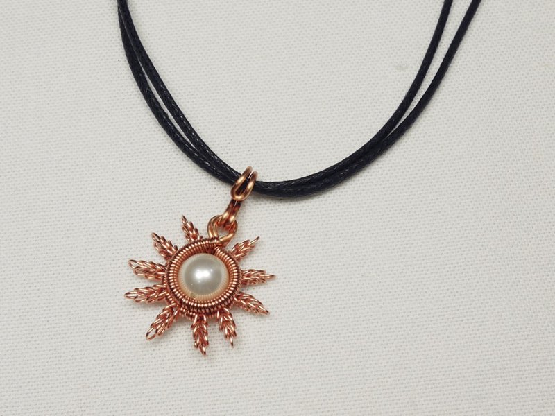 Son of the Sun (without chain) - Necklaces - Other Metals 