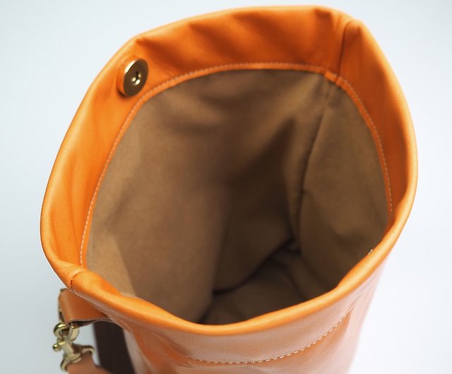 Bucket Pochette / Sunset Yellow - Shop HELI Messenger Bags & Sling Bags -  Pinkoi