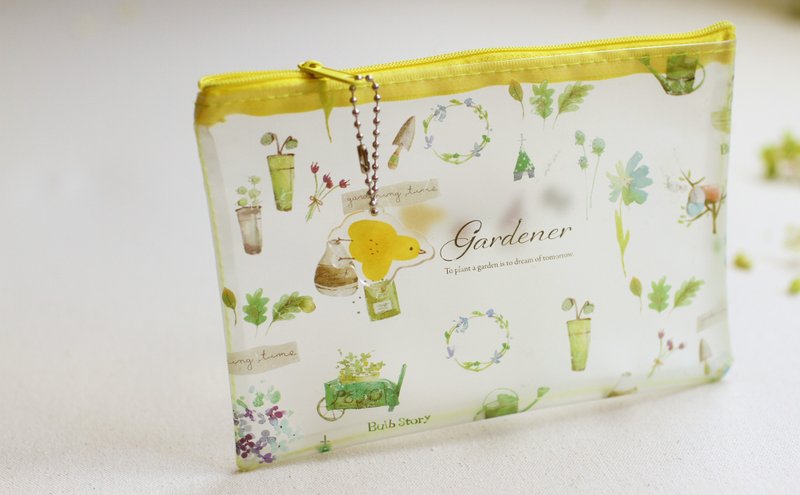 Transparent frosted pencil case - Gardener - กล่องดินสอ/ถุงดินสอ - วัสดุกันนำ้ 