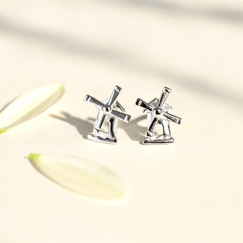 Sterling Silver Windmill Stud Earrings | Dainty Minimalist 925 Silver Jewelry - 耳環/耳夾/耳骨夾 - 純銀 銀色