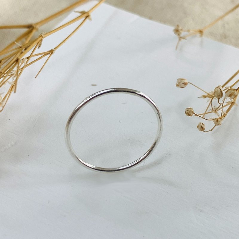 【Elegance】Sterling Silver-Thread Ring - แหวนทั่วไป - เงินแท้ สีเงิน
