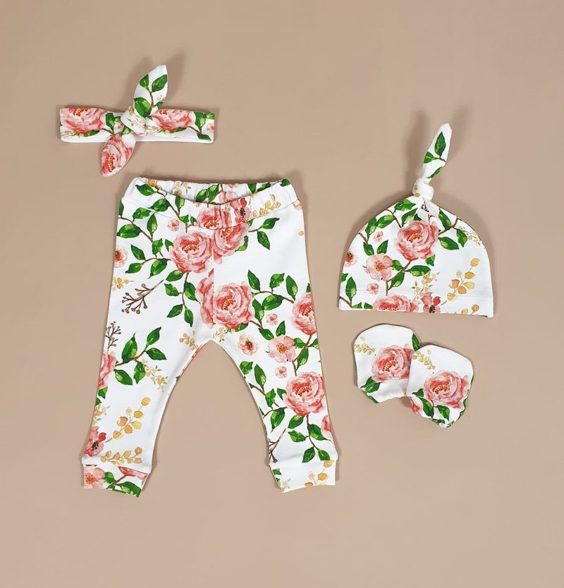Newborn clothes set of 4: baby leggings, hat, headband and mitt size 0-3 months - ของขวัญวันครบรอบ - ผ้าฝ้าย/ผ้าลินิน 