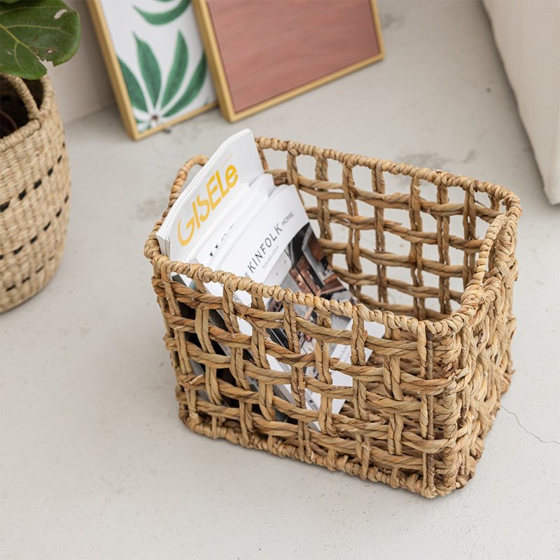 Empty storage basket with two handles - กล่องเก็บของ - วัสดุอื่นๆ 