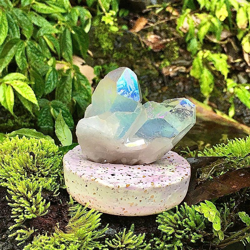 甜甜的夢 - 天使光環水晶Angel Aura Quartz 含磨石底座 - 擺飾/家飾品 - 水晶 多色