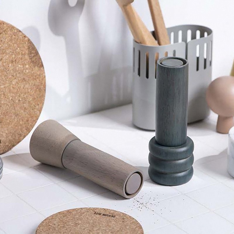 Design Bite Spice Grinder Set of 2 - ขวดใส่เครื่องปรุง - ไม้ หลากหลายสี