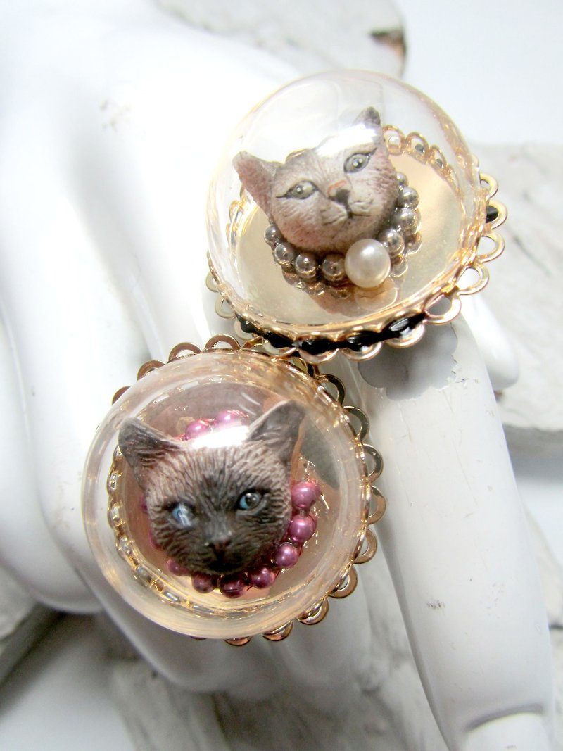TIMBEE LO Astronaut Cat Glass Ring - แหวนทั่วไป - แก้ว หลากหลายสี