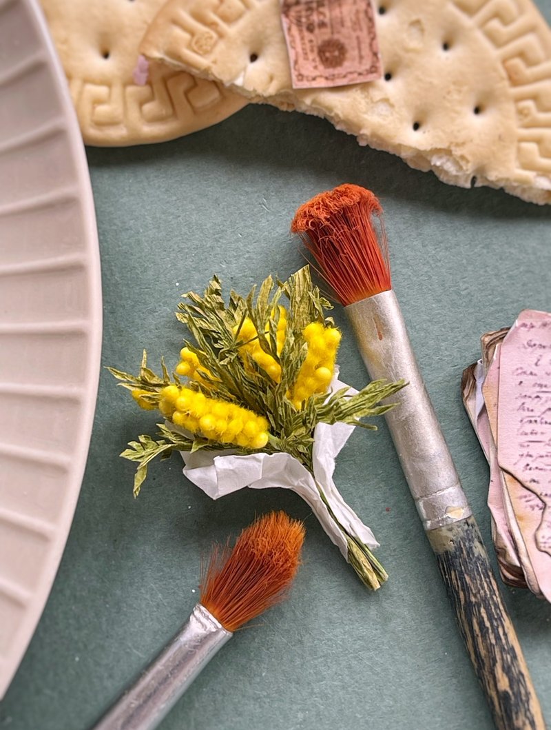 Miniature bouquet of mimosa - 公仔/玩偶 - 其他材質 多色