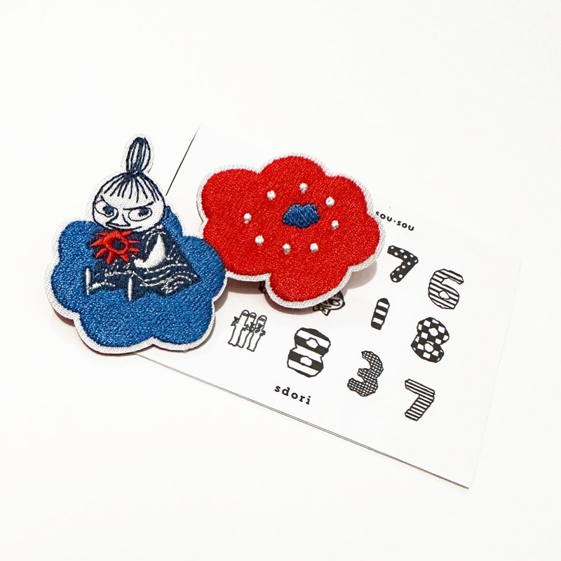 【Pinkoi x Moomin x SOU・SOU】Embroidered Pin - Moomin (C) - เข็มกลัด - งานปัก 