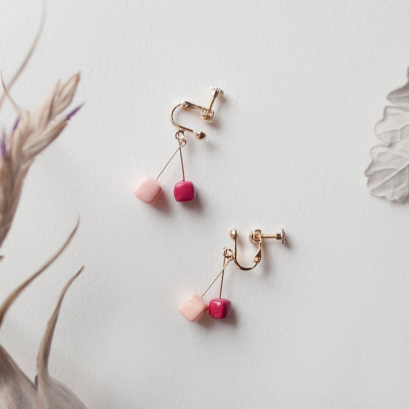 TeaTime / plum square (earring / ear clip) / original pure hand-made cute color square imported material earrings earrings ear clip - ต่างหู - วัสดุอื่นๆ สีแดง
