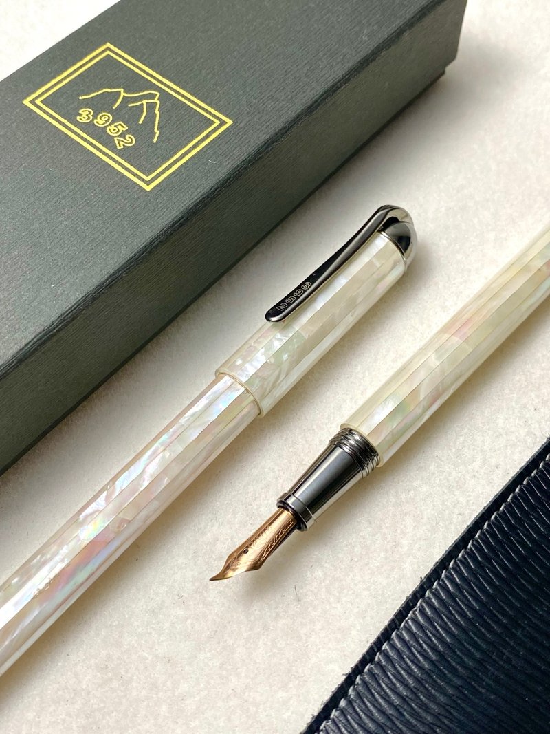 3952老山羊-噍吧哖 嚴選全珍珠母貝 玫瑰金鋼尖系列鋼筆 - 鋼筆 - 其他材質 