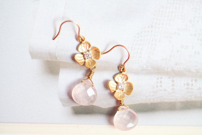 Beautiful flower blooming pink crystal earrings│ pink crystal 14kgf birthday gift can be changed to clip type - Earrings & Clip-ons - Gemstone Pink