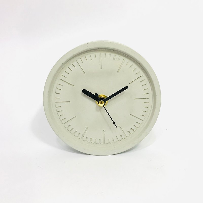 Cement table clock【CCC02004】Liming clock. Table clock. Clear water model. Laser lettering - นาฬิกา - ปูน สีเทา