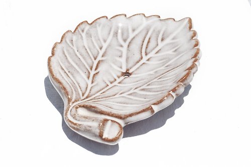 omhandmade 手繪地中海風陶瓷碟 陶瓷飾品碟 摩洛哥風格肥皂碟線香台-楓葉樹