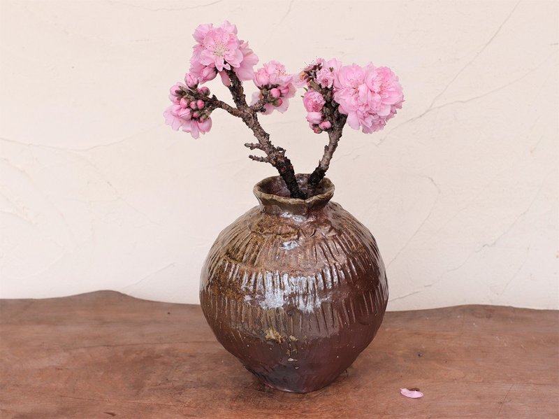 備前燒 手捏成形花瓶 : 自然落灰 胡麻系列 h3-114 - 花瓶 - 陶 咖啡色