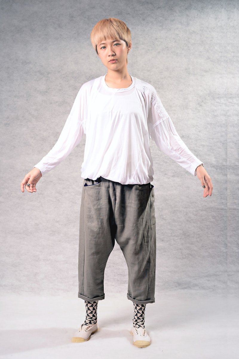 Simple and versatile multi-pocket small baggy pants (grey/brick red 2 colors) - Women's Pants - Cotton & Hemp Multicolor
