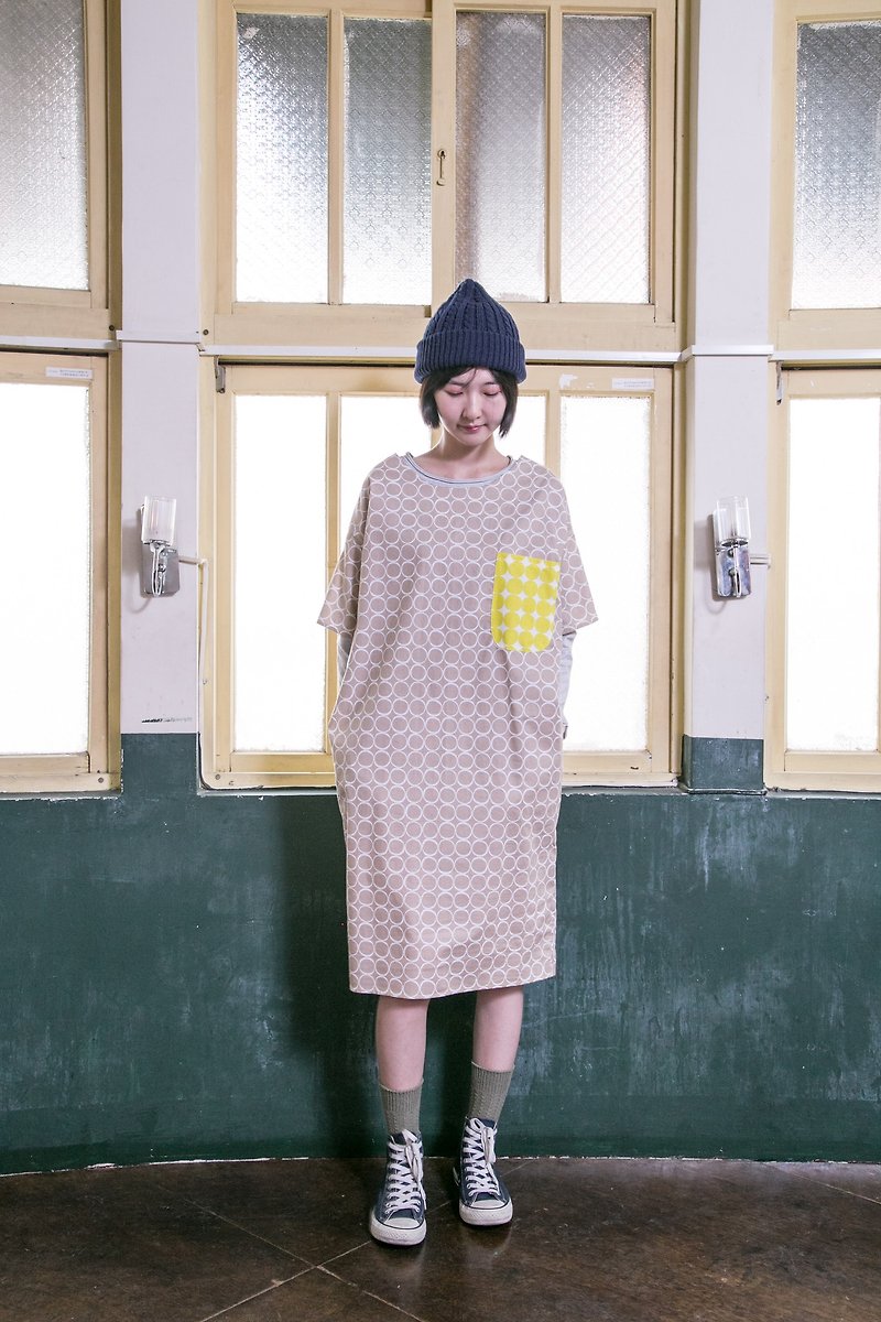 Loop fifth sleeve dress (there are only a Standard Edition Spot) - ชุดเดรส - ผ้าฝ้าย/ผ้าลินิน สีเหลือง