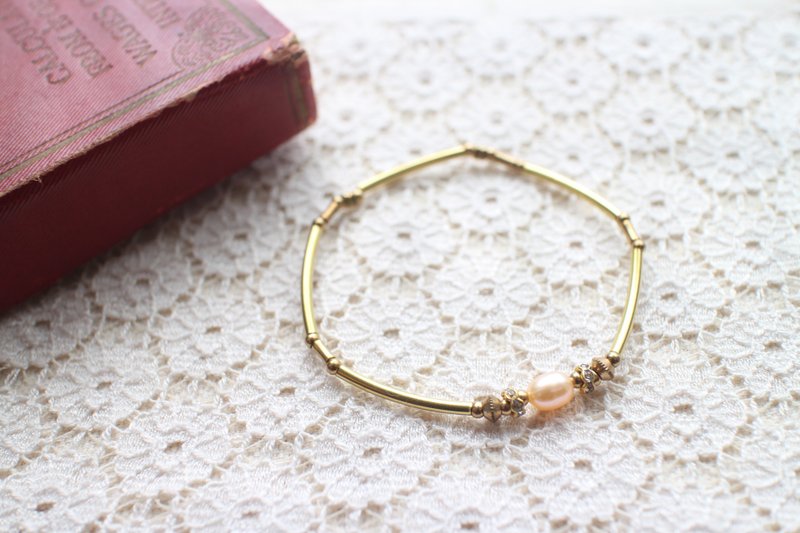 The girl~ Pearl/ brass handmade bracelet - Bracelets - Other Metals 