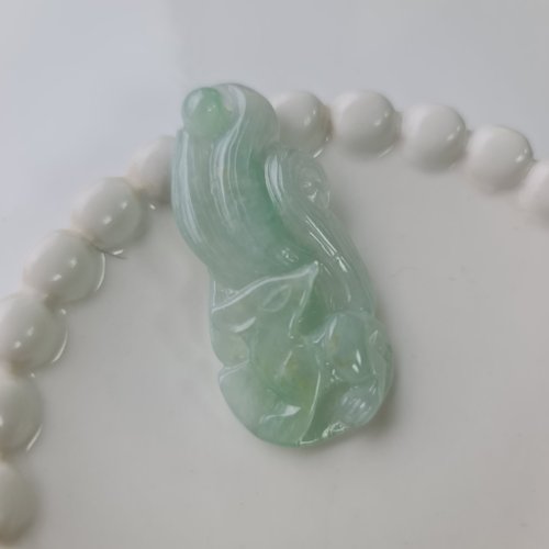 緣圓翡翠 老種果陽綠九尾狐 | 天然緬甸玉A貨翡翠