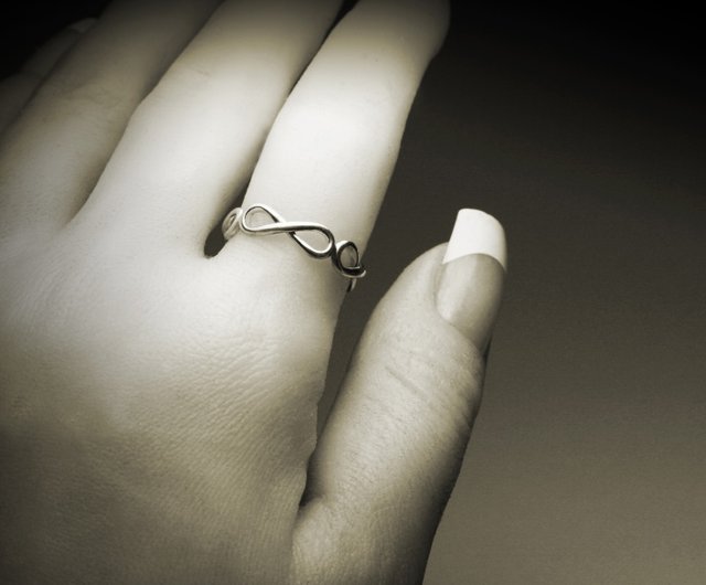 Infinity hot sale loop ring