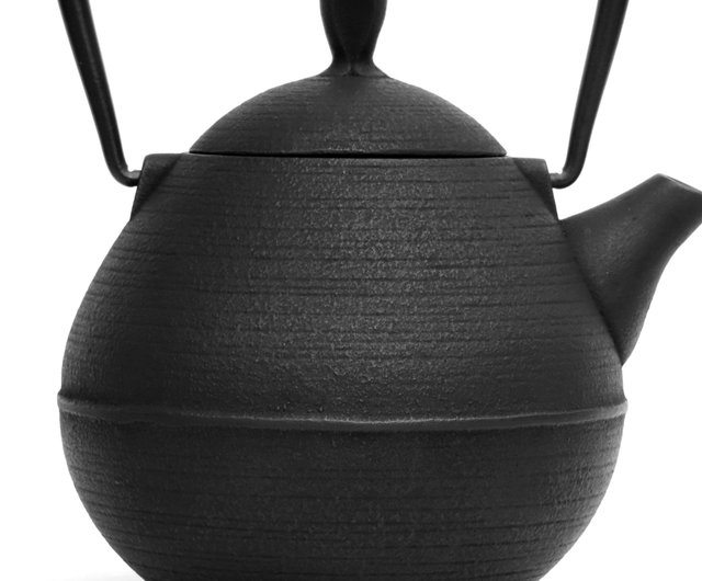 【未使用品】壱鋳堂　雫　南部鉄器　鉄瓶0.65Ｌ 壱鋳堂 南部鉄器 鉄瓶 丸雫0.65L 日本製 - ショップ 南部鉄器