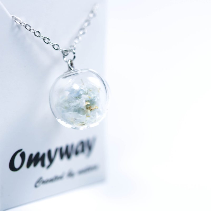 OMYWAY Handmade Dried Flower Necklace - Glass Globe Necklace - สร้อยติดคอ - แก้ว ขาว