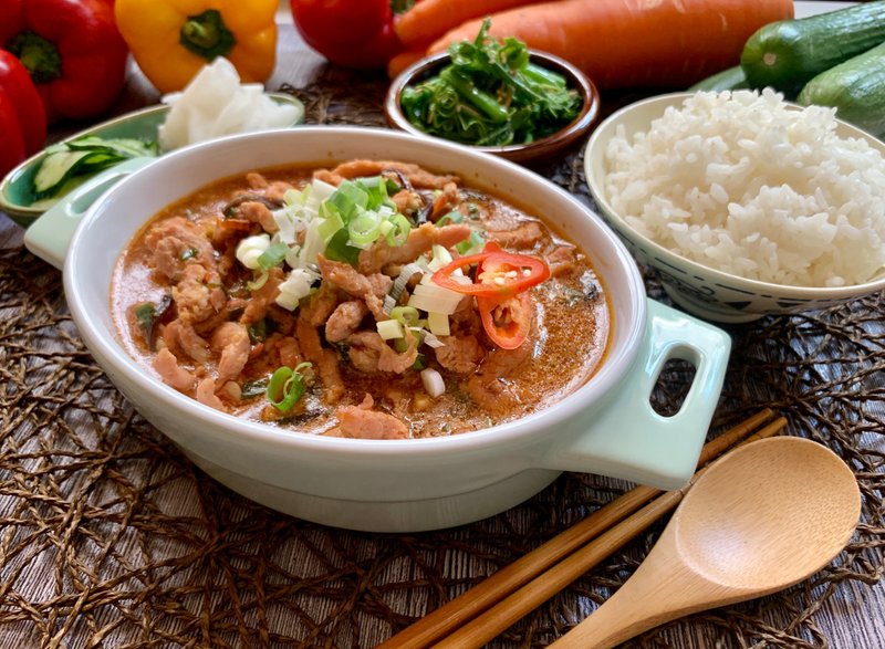 【閤家美食】尼姐家  魚香肉絲 - 料理包/調理包 - 新鮮食材 白色