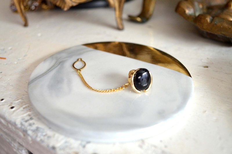 Gorgeous gold-plated claw-set obsidian brooch noble and elegant Japanese second-hand medieval jewellery vintage - เข็มกลัด - เครื่องเพชรพลอย หลากหลายสี