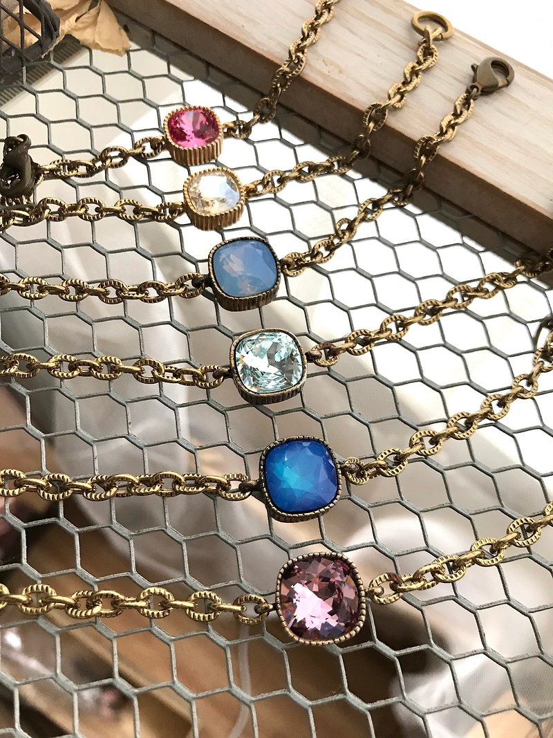 [Jin Xia Lin‧ Jewelry] Gu Pan bracelet is 50% off without choosing colors - สร้อยข้อมือ - เครื่องเพชรพลอย 