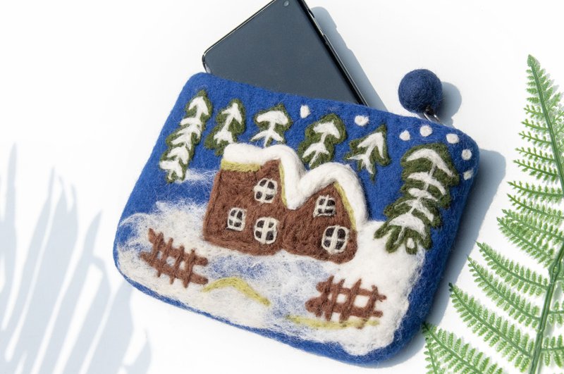 羊毛氈化妝包/羊毛氈手機包/零錢包/悠遊卡套/護照套錢包-下雪景 - 化妝包/收納袋 - 羊毛 多色