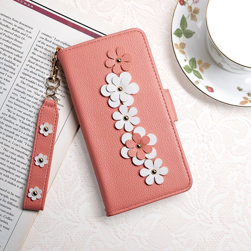 Aguchi iPhone 14/15 full series flower language rivet three-dimensional flower hand-Peach - Phone Cases - Other Materials Pink