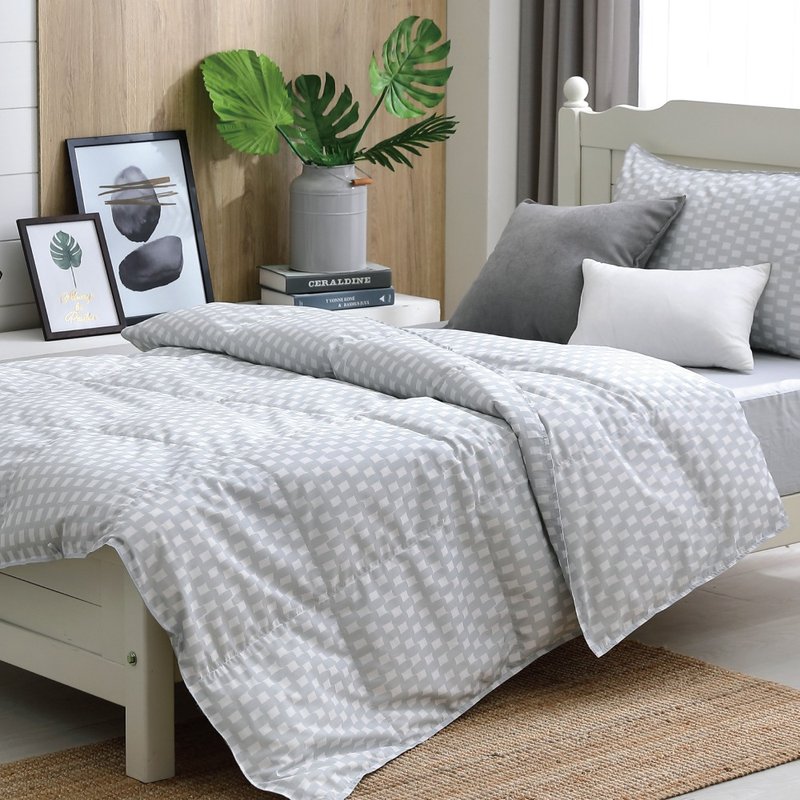 單人/十月羽絨被/可機洗、免被套、蓋一整年的好被子-格紋灰 - 棉被/毛毯 - 羽絨 