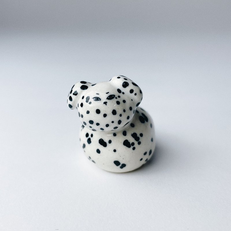 忠犬小斑-坨狗-16 - 擺飾/家飾品 - 陶 白色