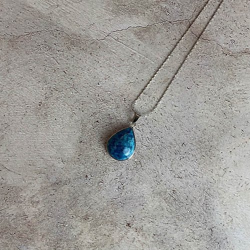 璃珠 RIJU |寶石項鍊系列| 藍磷灰石水滴吊墜 (S925純銀x項鍊x鎖骨鍊)