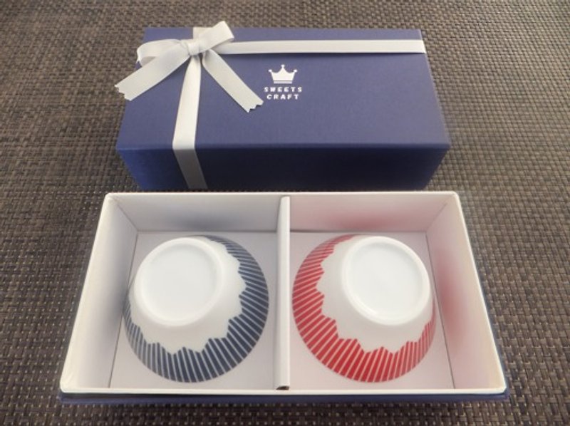 富士山モチーフ　カップ(L)　専用 GIFT BOX 入り　２個セット　　お好みの色を２個選択してください - 茶碗・ボウル - 磁器 多色