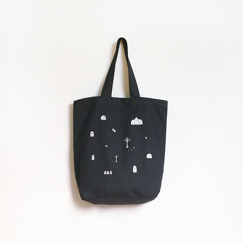 embroidered house tote bag : black - กระเป๋าแมสเซนเจอร์ - ผ้าฝ้าย/ผ้าลินิน สีดำ