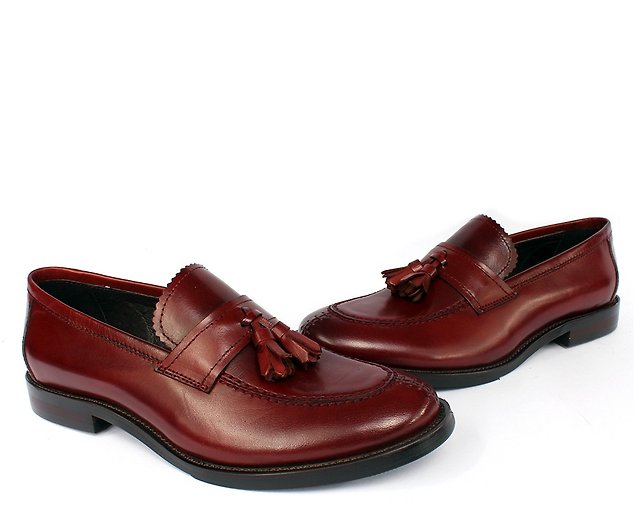 Temple Filial Piety British Personality, How To Get Red Wine Out Of Brown Leather Shoes
