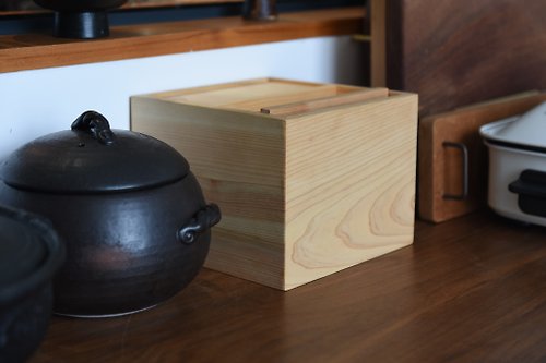 CHONG 翀 日本檜木米箱 小型廚房糧食零食收納箱 防潮防蟲儲物箱