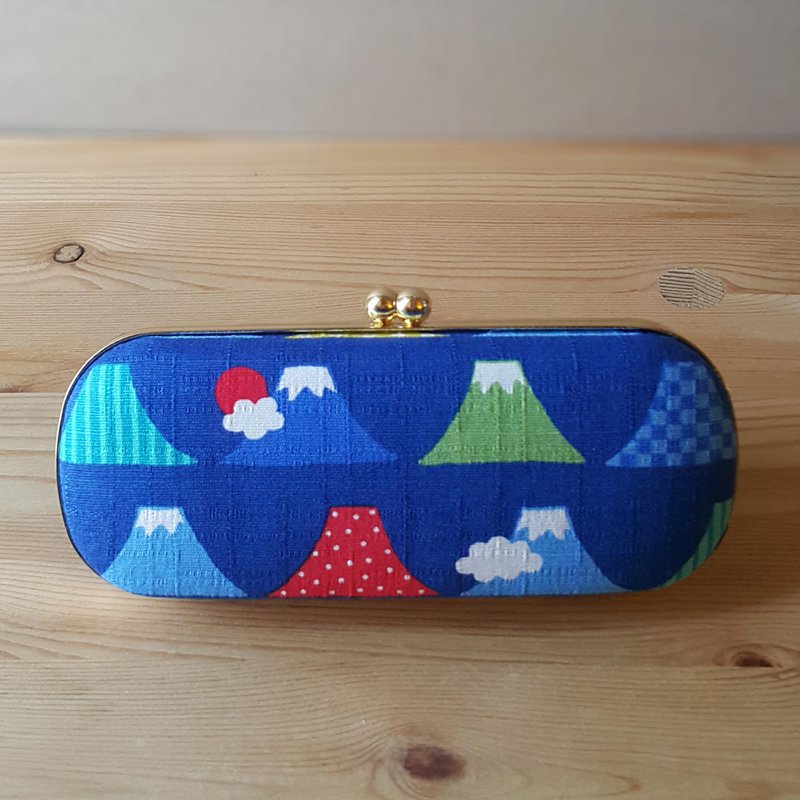 限量款 富士山/藍底 日本布 口金眼鏡盒 筆盒 - 眼鏡盒/眼鏡布 - 棉．麻 