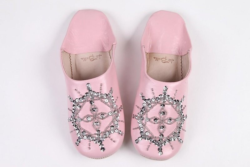 Babouche Slipper / 拖鞋 / beautiful embroidery handmade baboosh / Tiara / unique design / Tokiiro / slippers - ของวางตกแต่ง - หนังแท้ สีนำ้ตาล