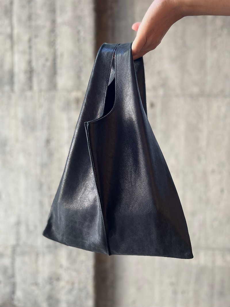 Eight Liang Tote Bag Metal Black Black [LBT Pro] - Handbags & Totes - Genuine Leather Black