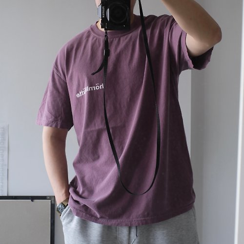 wagdog garment dye short sleeve t-shirt / raspberry / unisex / hornlihutte