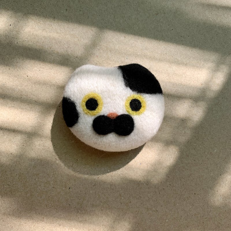 Cow Beard Cat Magnet Handmade Wool Felt Refrigerator Magnet - Magnets - Wool 