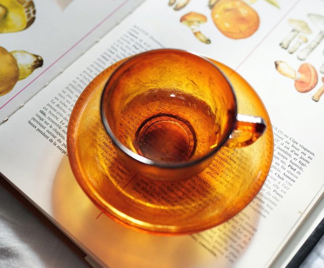 1970年フランス製アルコロック シエラ アンバーガラス カップ